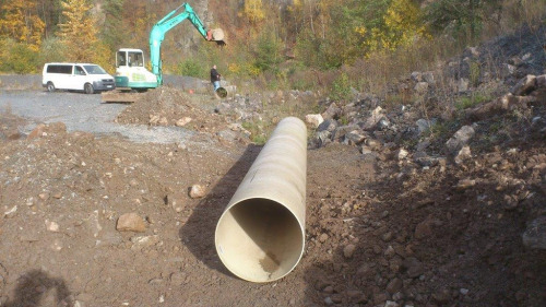 003 Abfluss Container Arbeiten Nentmannsdorf 10 2013