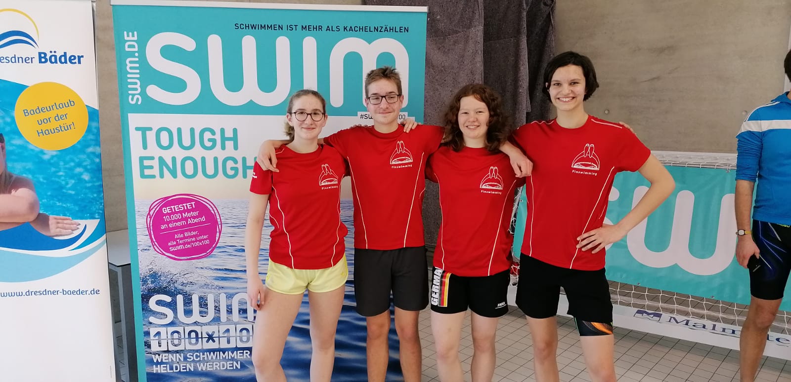 004 Event SWIM100 x100